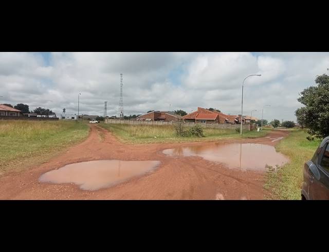 2,439M² VACANT LAND FOR SALE IN RIVERSDALE